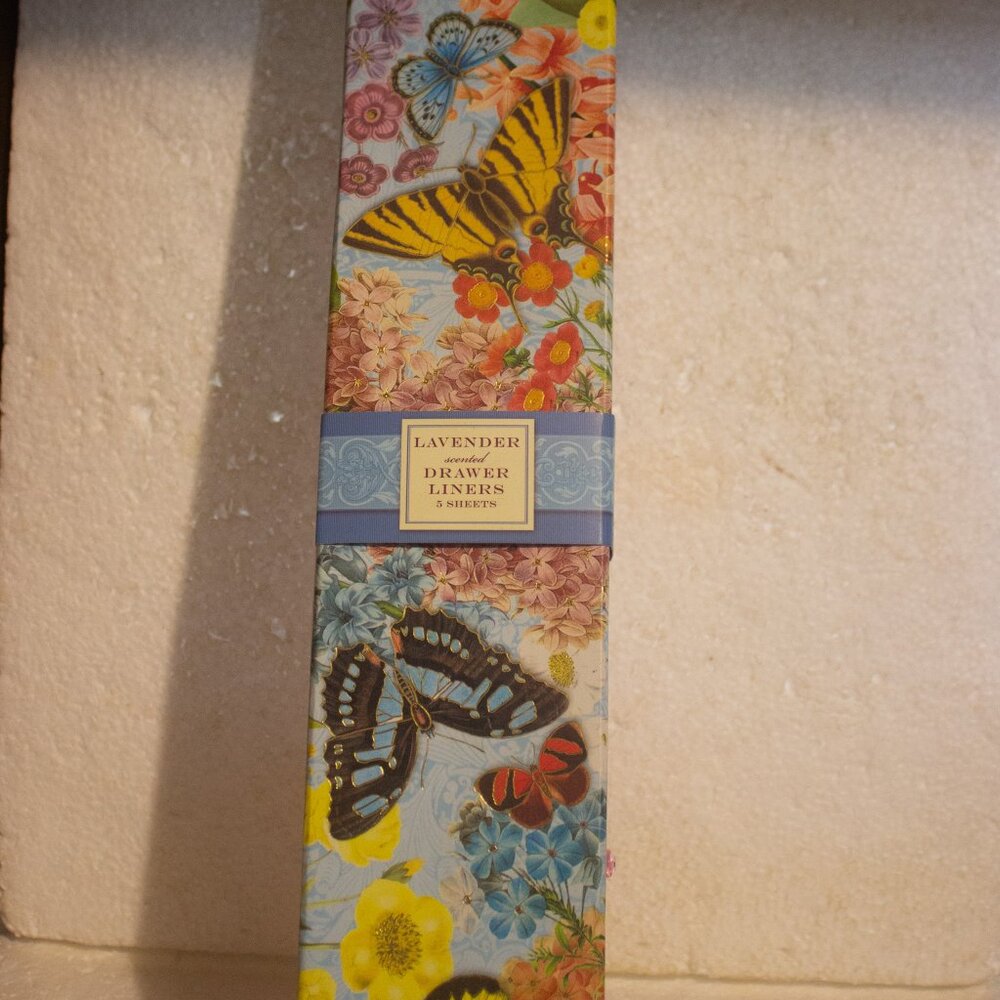 Punch Studio Lavender Drawer Liners 5 Sheets 16.5 x 22 inch